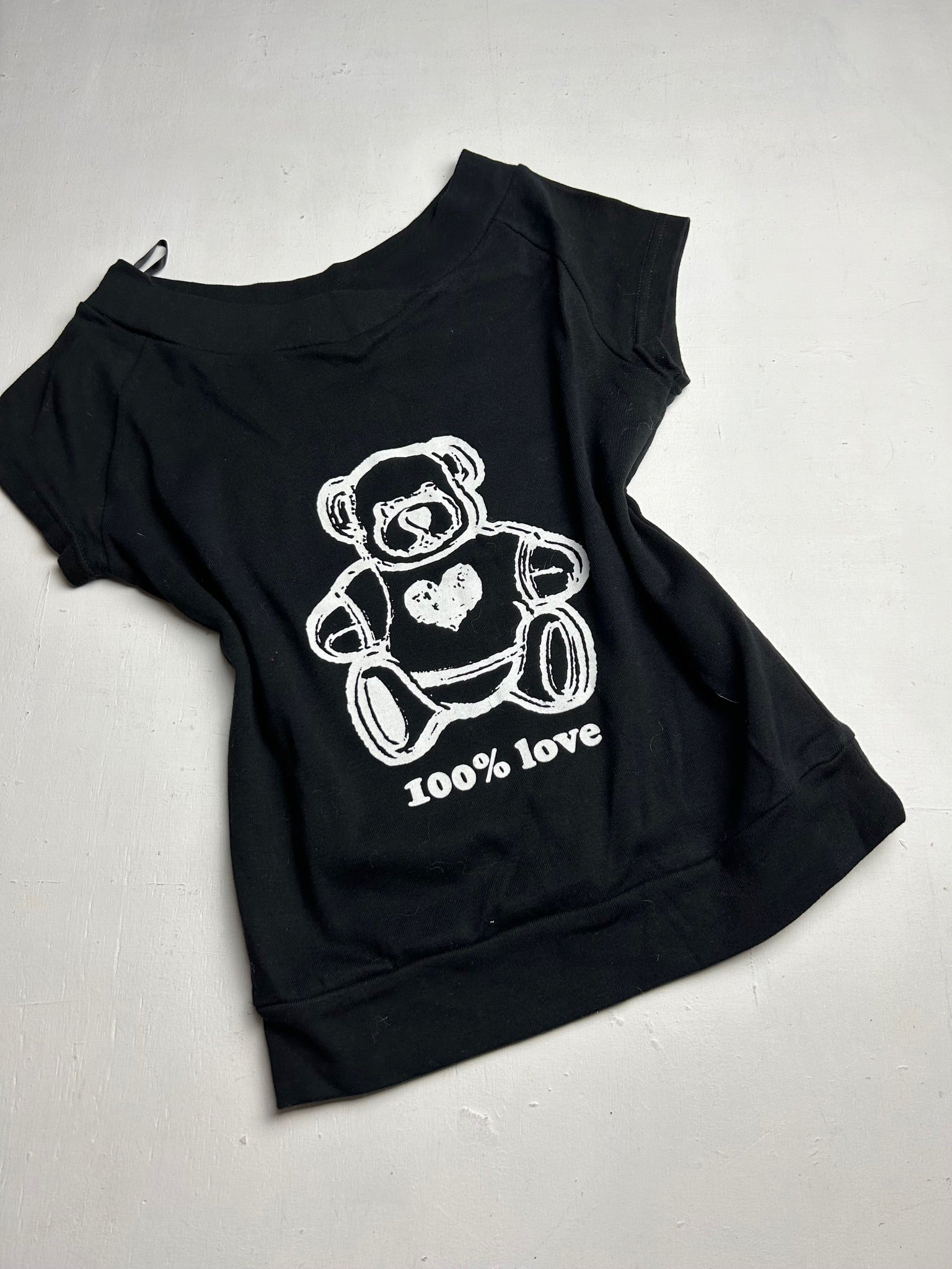 Black cute bear graphic print tee (M)