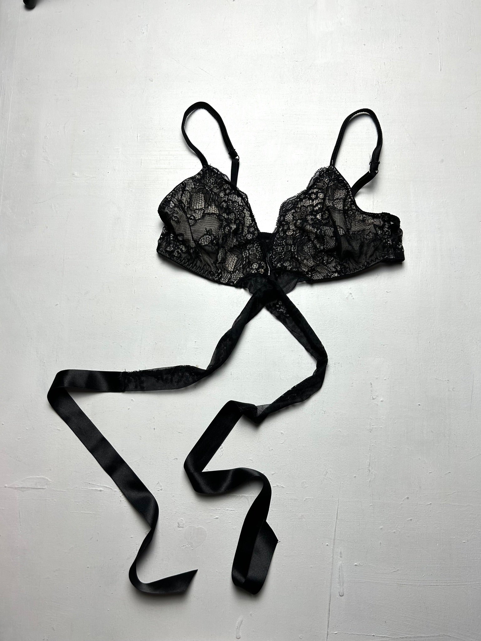 Black lace mesh vintage bra (S)