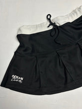 Load image into Gallery viewer, Black low rise mini / micro sporty pleated skirt 90s y2k vintage (S/M)