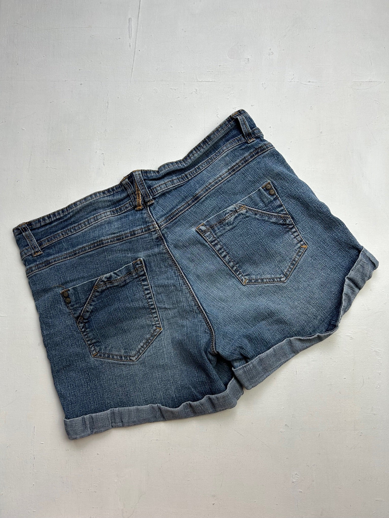 Blue denim low rise mini short (M)