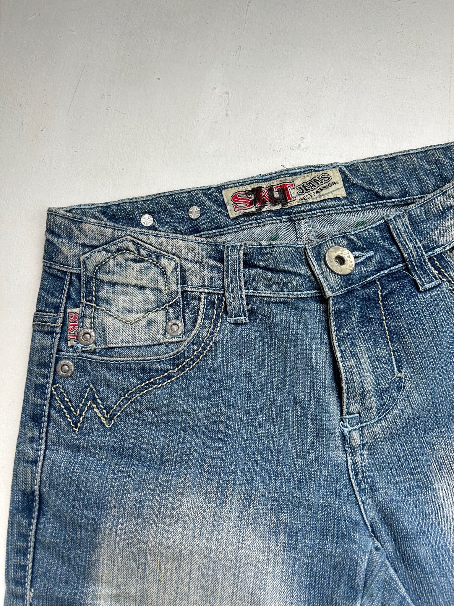 Blue denim low rise jorts /capris pants (XS)