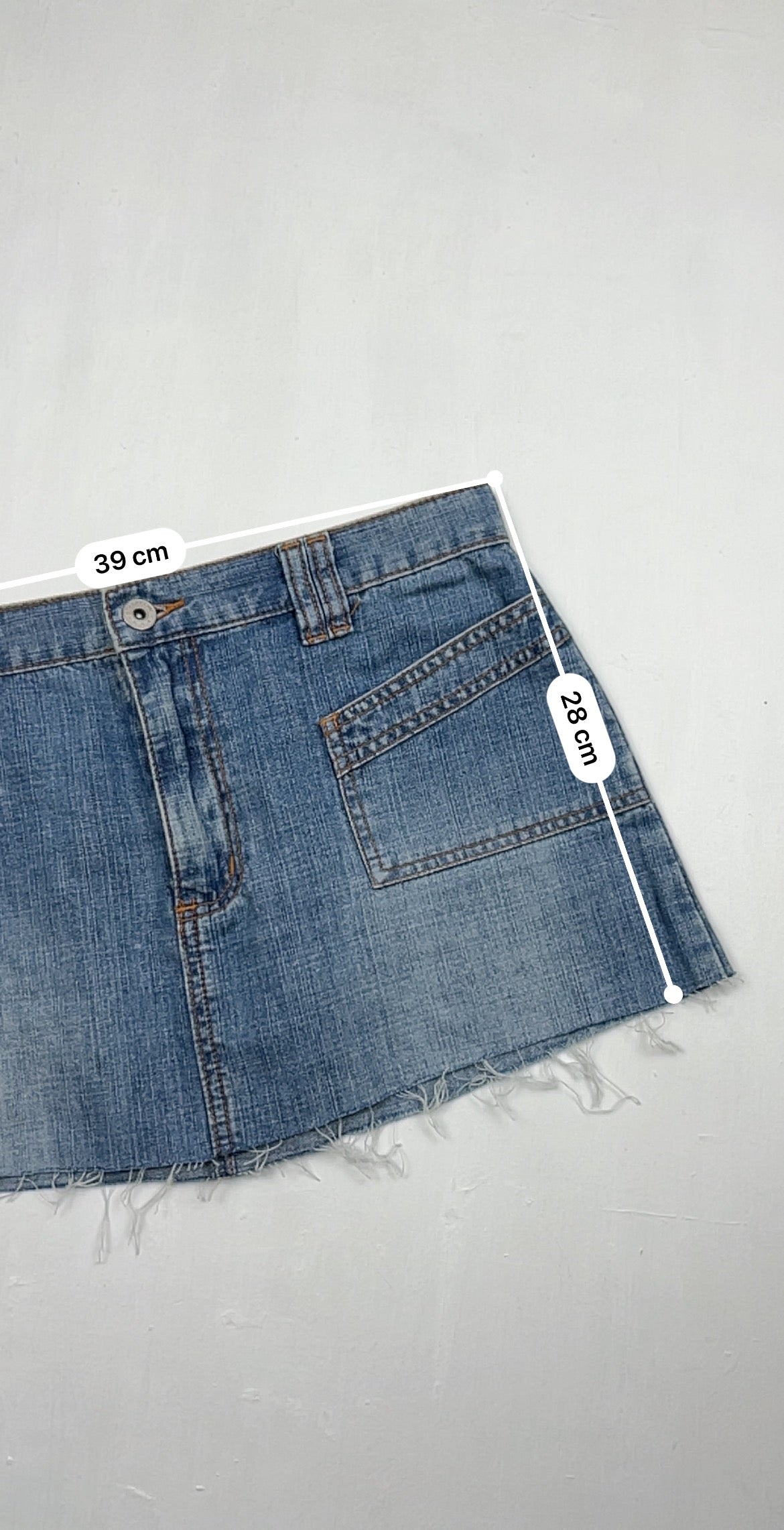 Blue denim low rise mini skirt (M)