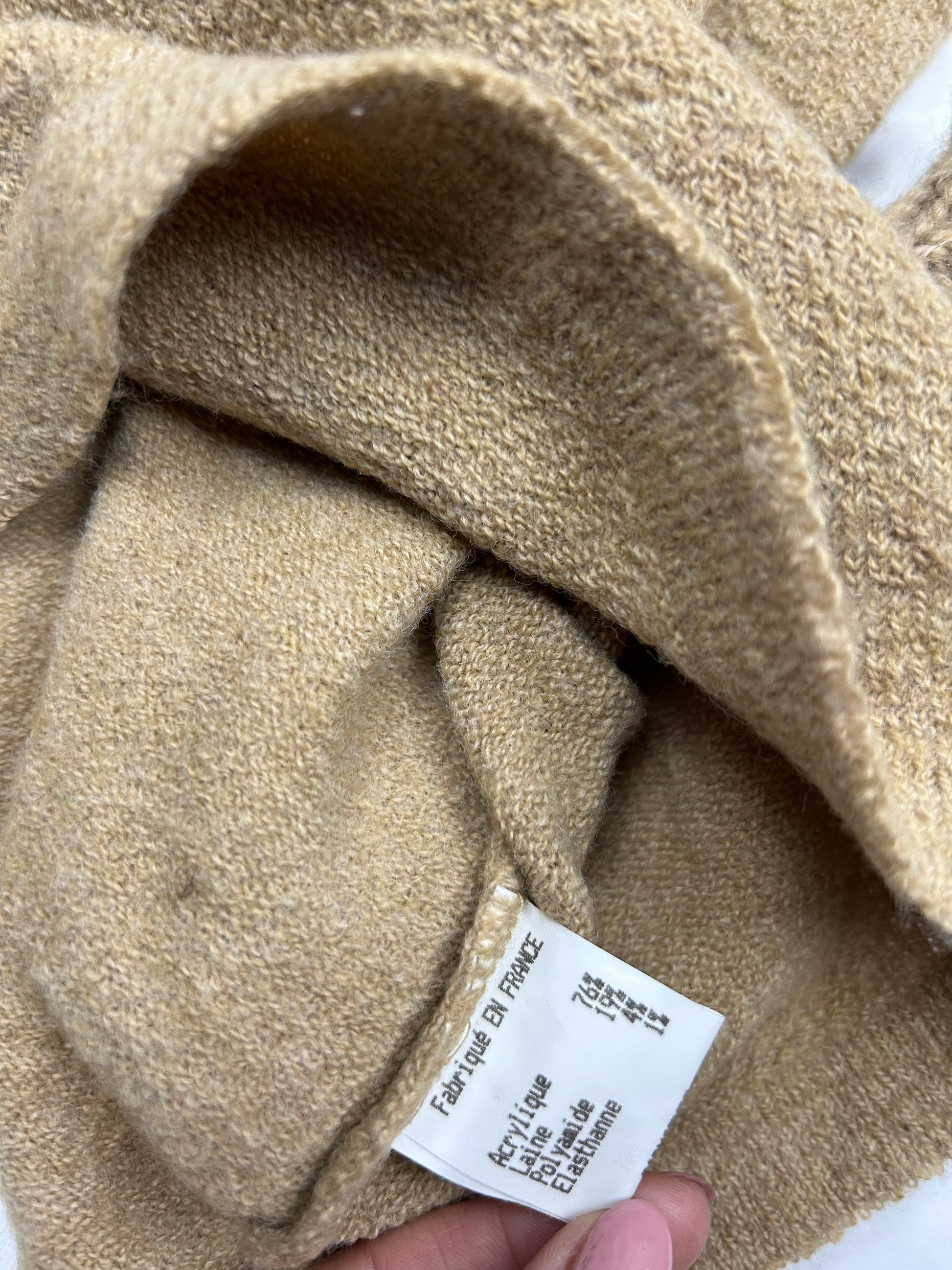 Beige turtleneck wool jumper (S/M)