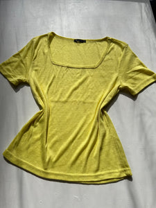 Yellow square neck crochet y2k 90s knitted jumper tee (M)