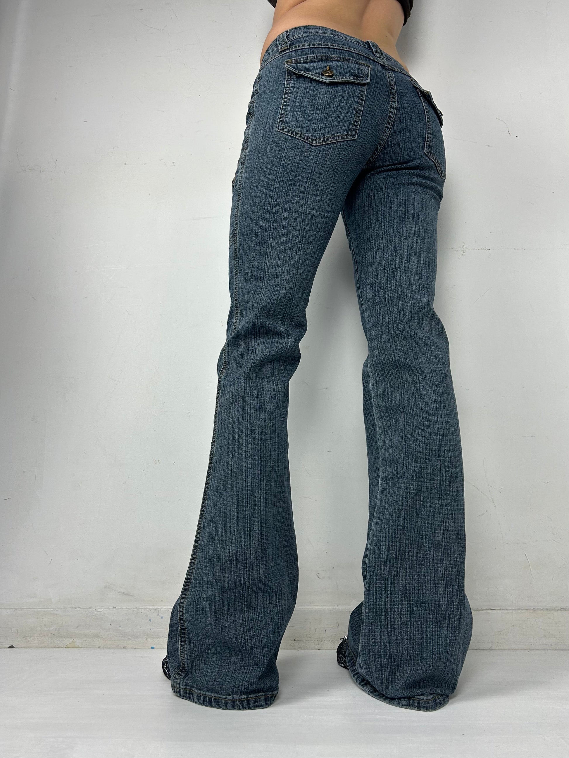 Blue denim low rise bootcut pants (S)