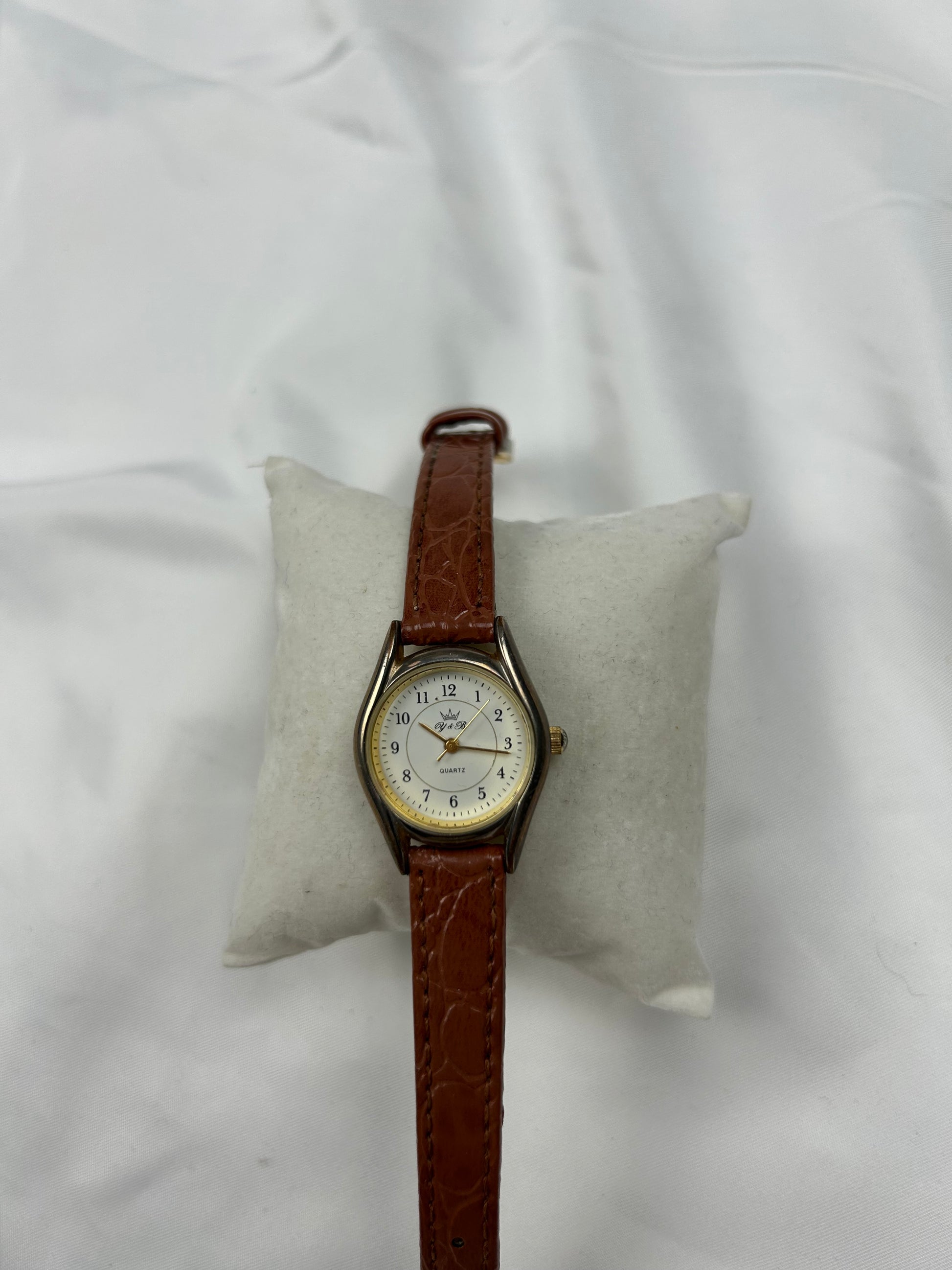 Vintage stainless steel & leather bracelet watch jewelry