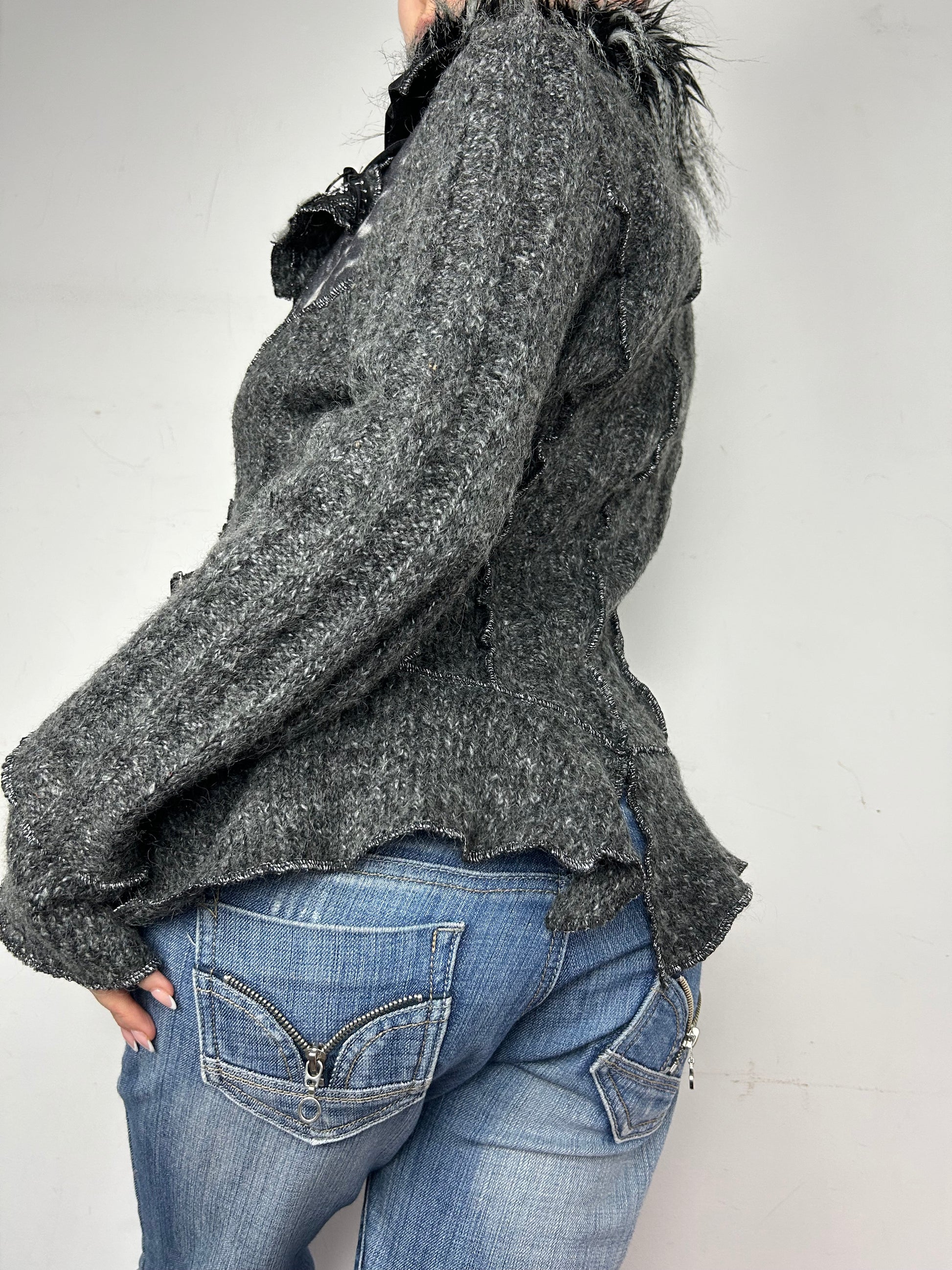 Grey faux fur zip up jumper jacket (M/L)