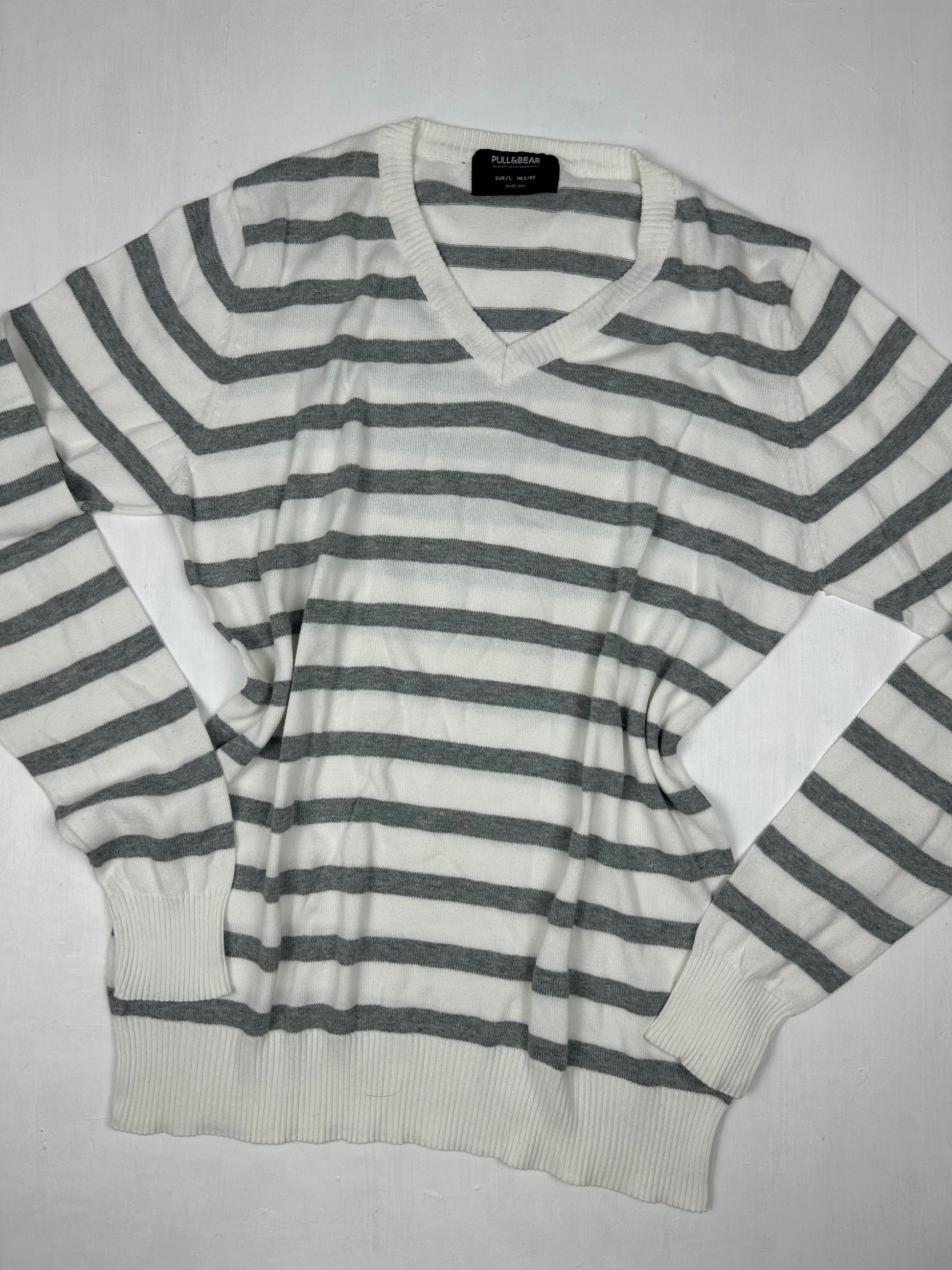 White & grey striped super soft V neck jumper (S/M)