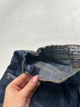 Load image into Gallery viewer, Navy blue baggy capri denim pants jorts y2k vintage (XS/S)