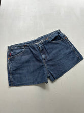 Load image into Gallery viewer, Light blue denim low rise mini short (M)