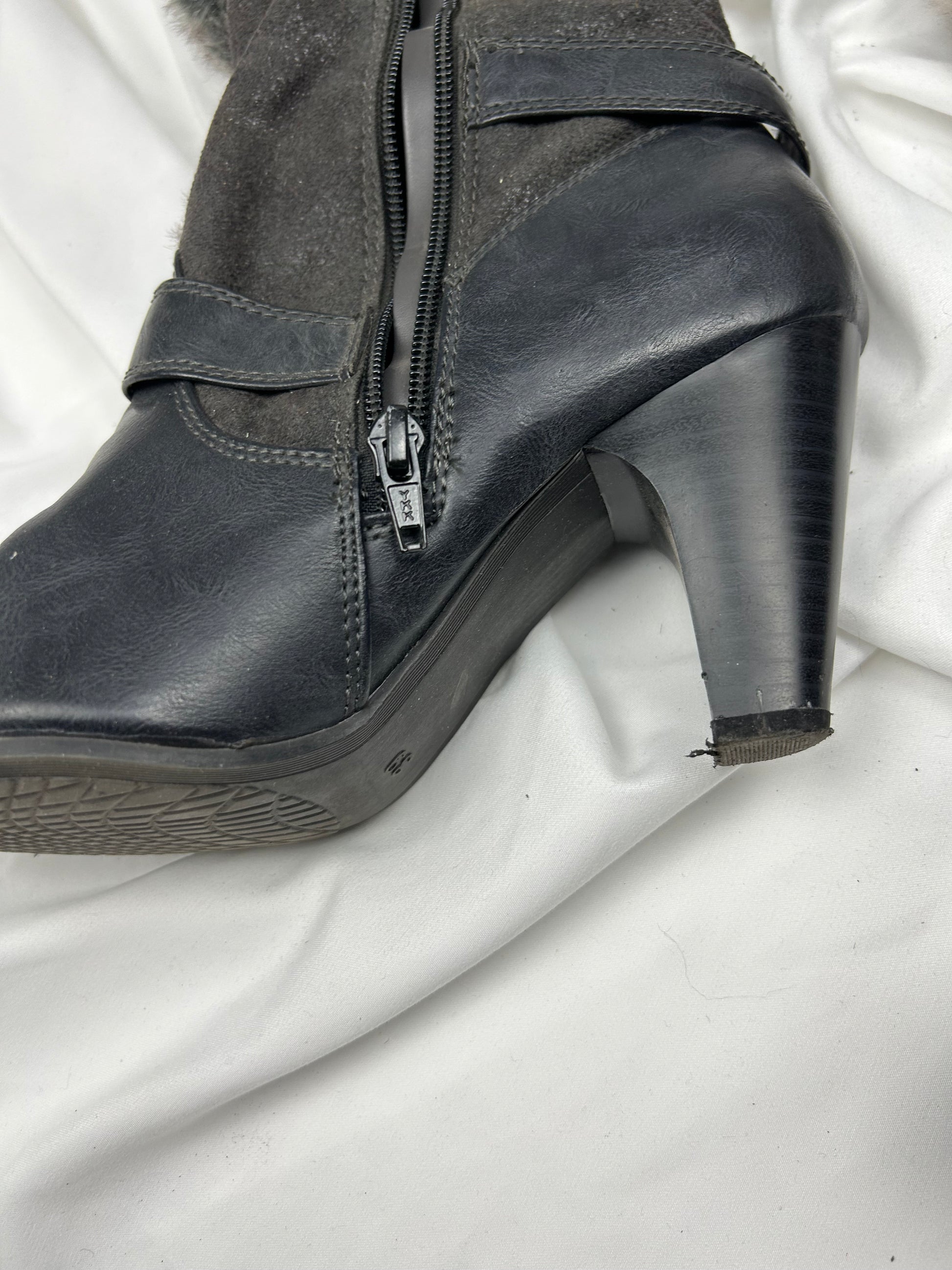 Black faux fur mid boots shoes (39)