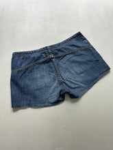 Load image into Gallery viewer, Light blue denim low rise mini short (M)