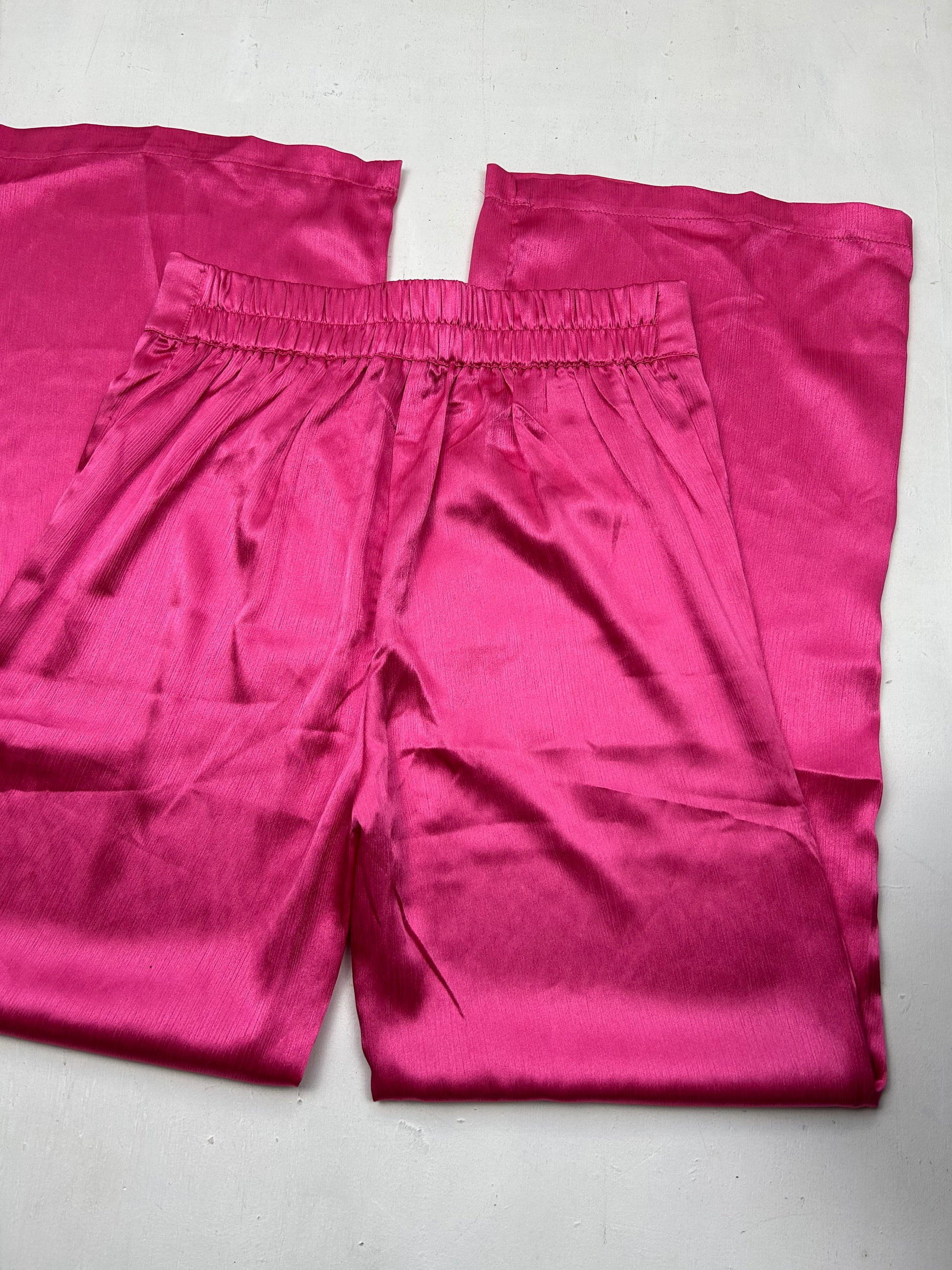 Pink mid waist large satin effect pants (S)