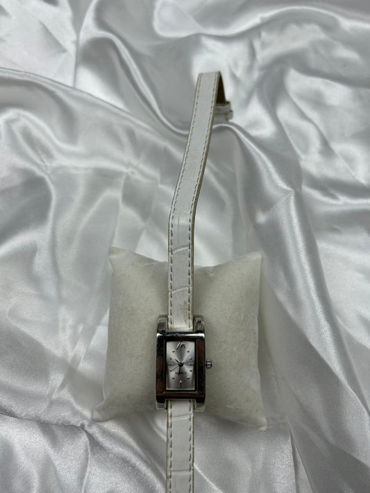 Vintage stainless steel white leather bracelet watch jewelry