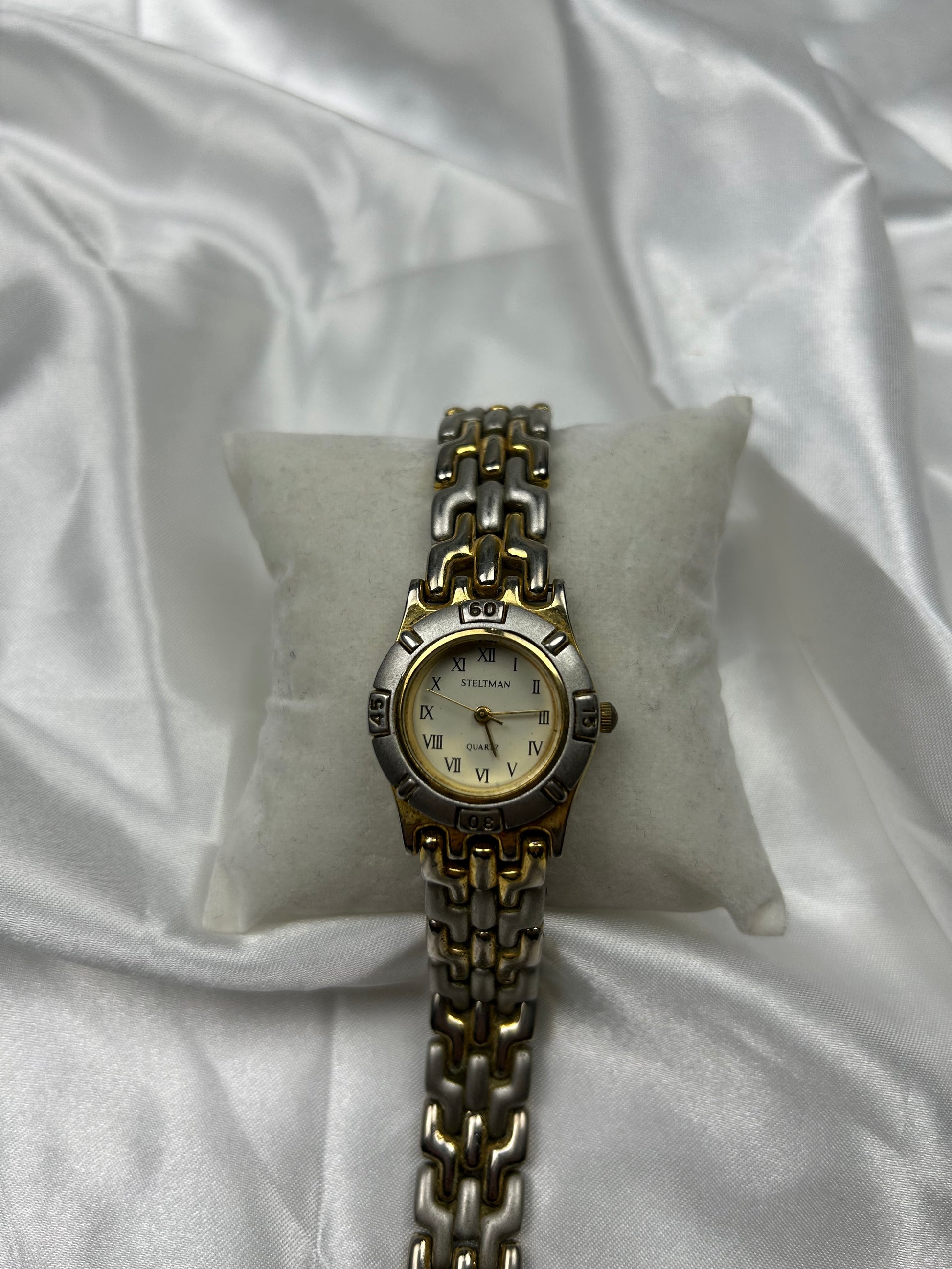 Vintage stainless steel gold bracelet watch jewelry