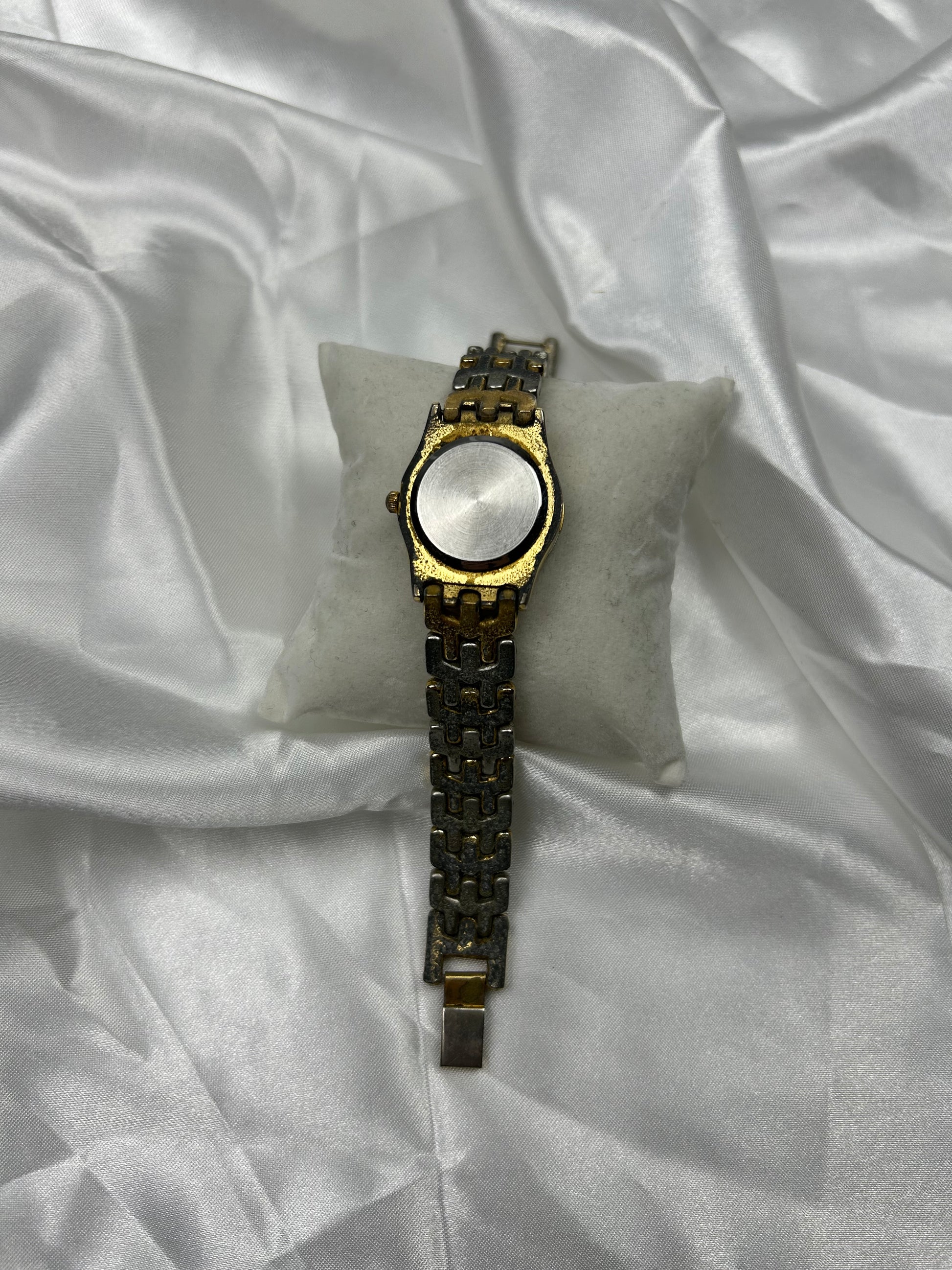 Vintage stainless steel gold bracelet watch jewelry