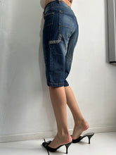 Load image into Gallery viewer, Navy blue baggy capri denim pants jorts y2k vintage (XS/S)