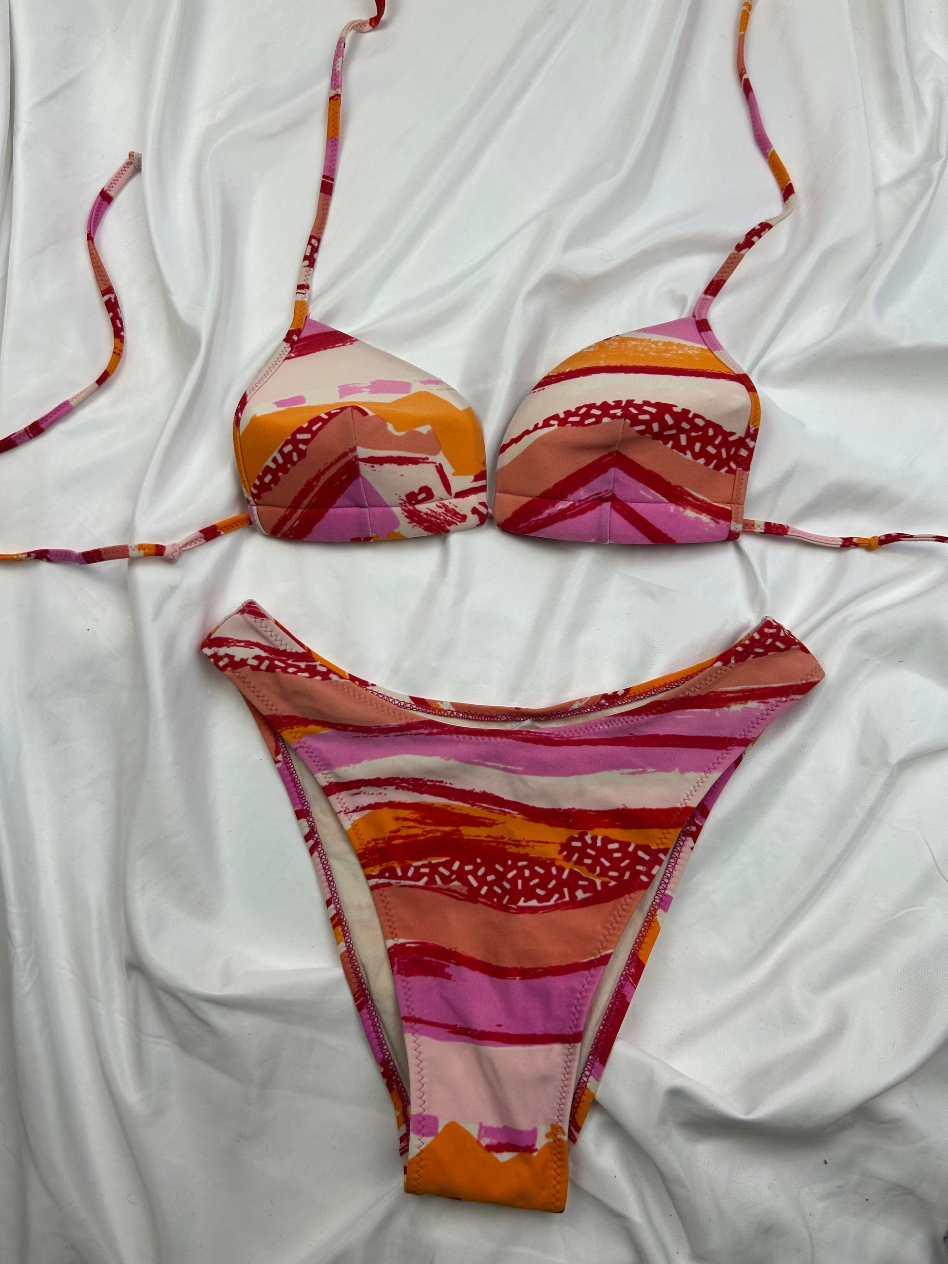 Orange graphic print bikini set (S/M)