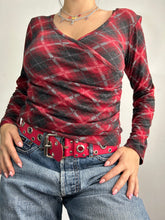 Load image into Gallery viewer, Red check grunge y2k vintage wrapped long sleeves top (M)