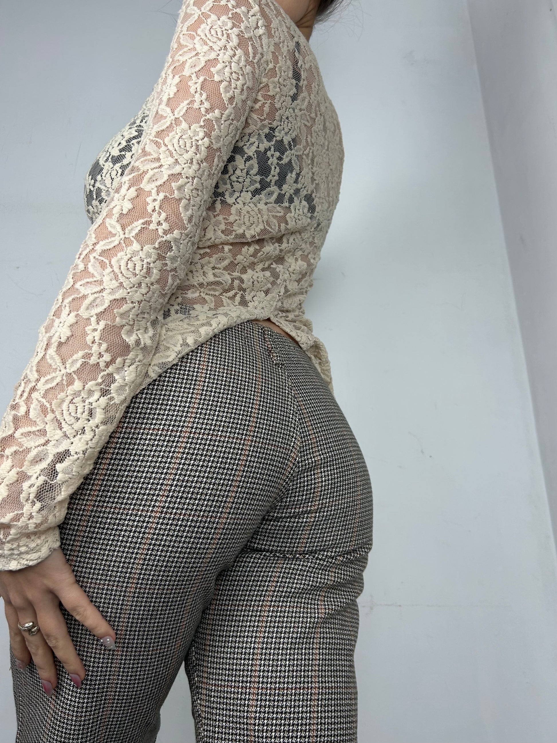 Beige lace see trough long sleeves top (M)