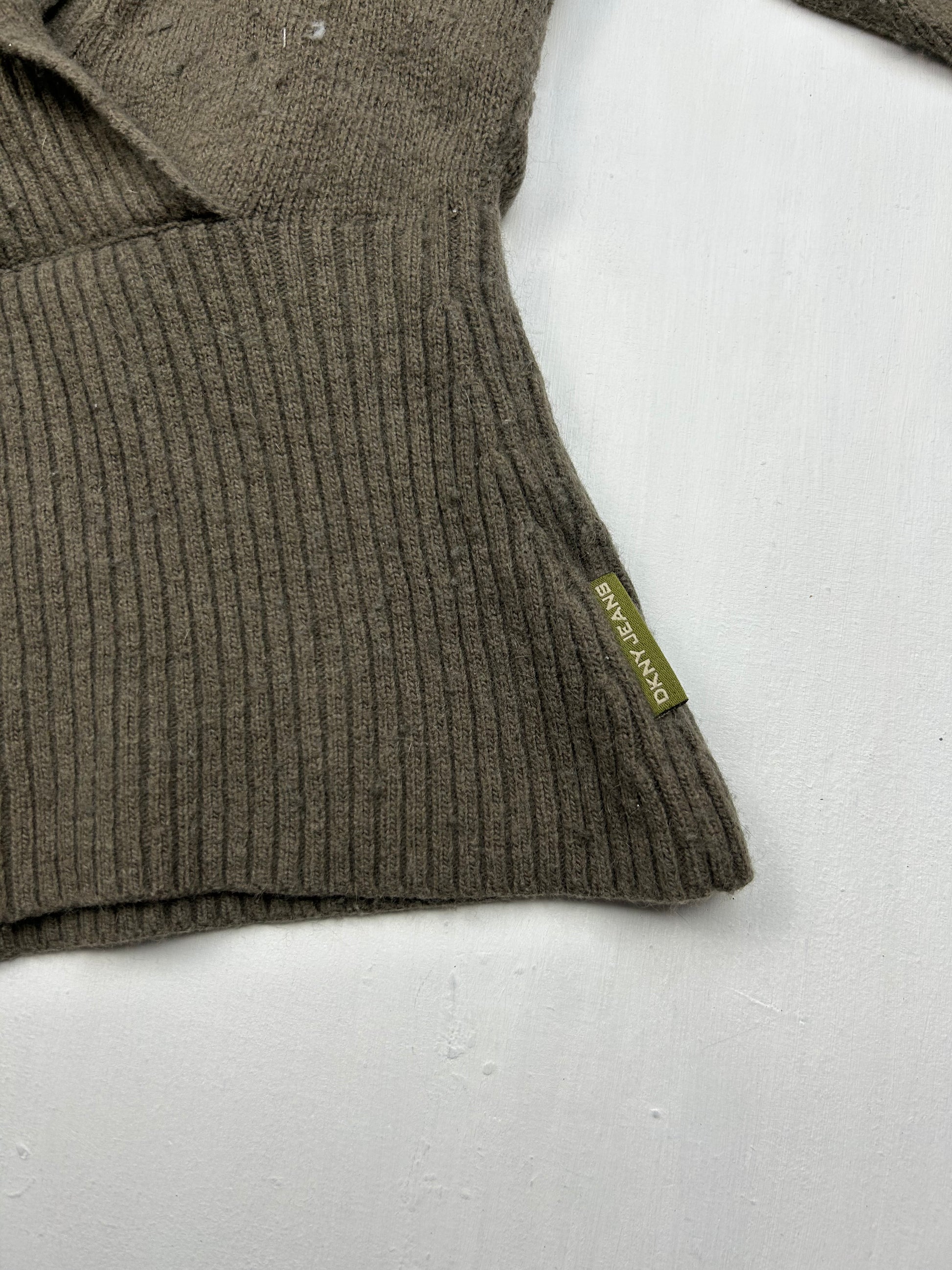 Khaki V neck jumper (S/M)