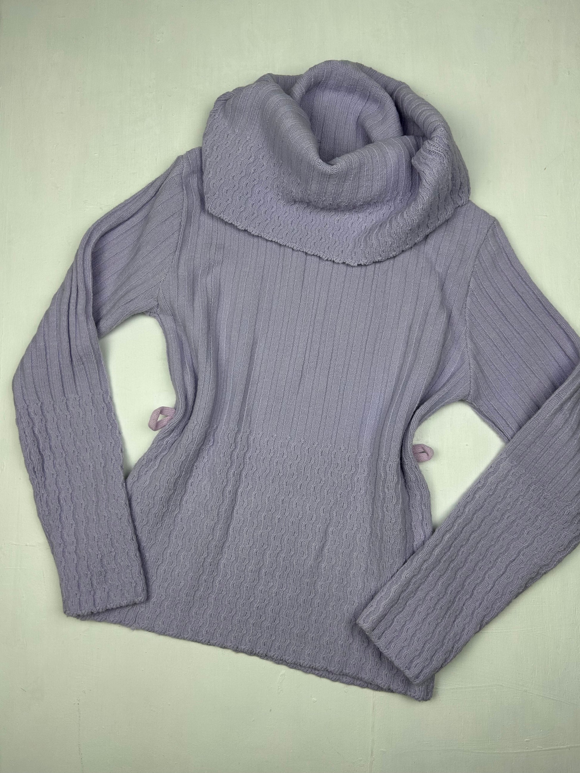 Lilac purple turtleneck jumper (S/M)