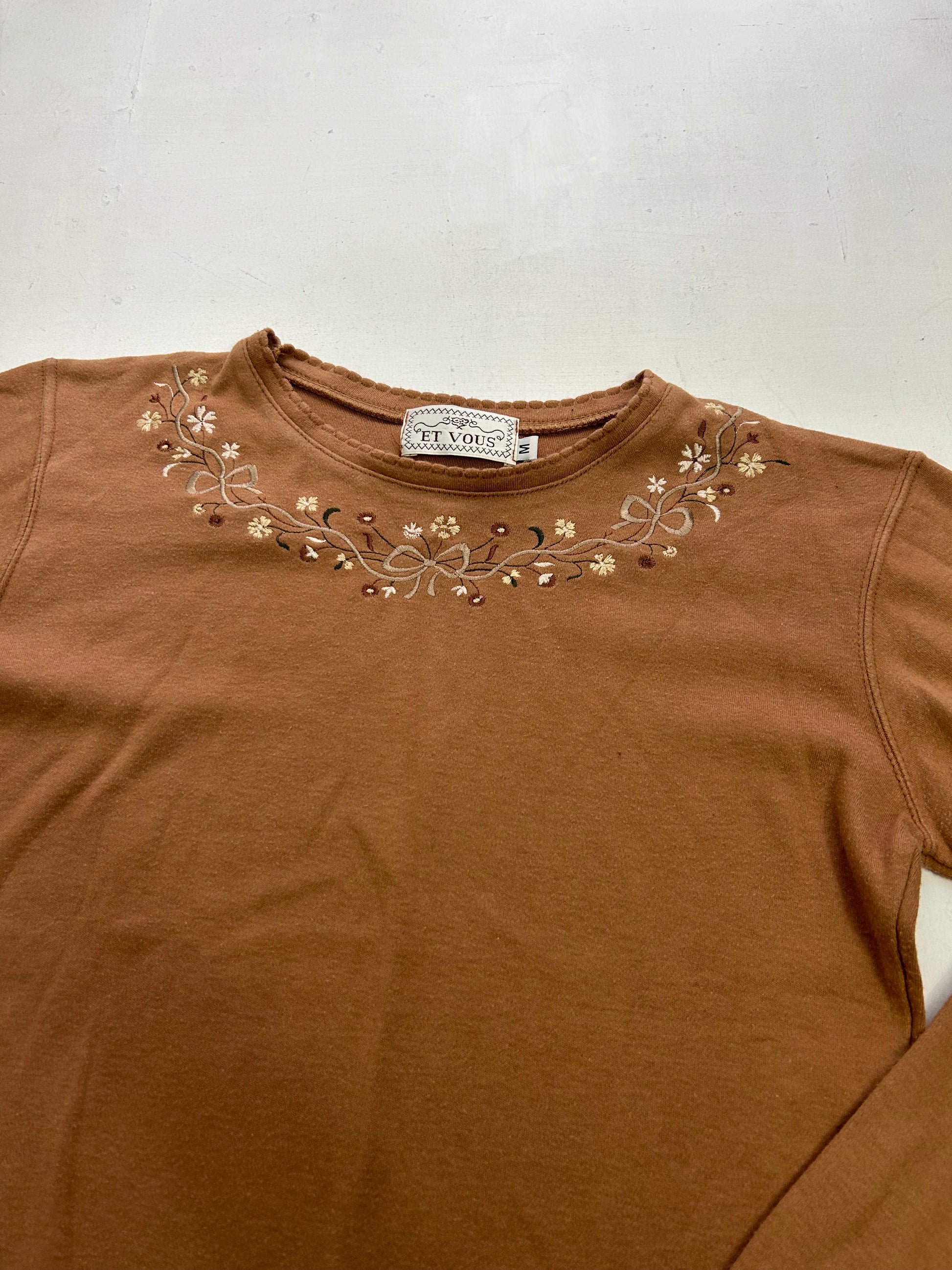 Brown stretchy embroidered long sleeves top (S/M)