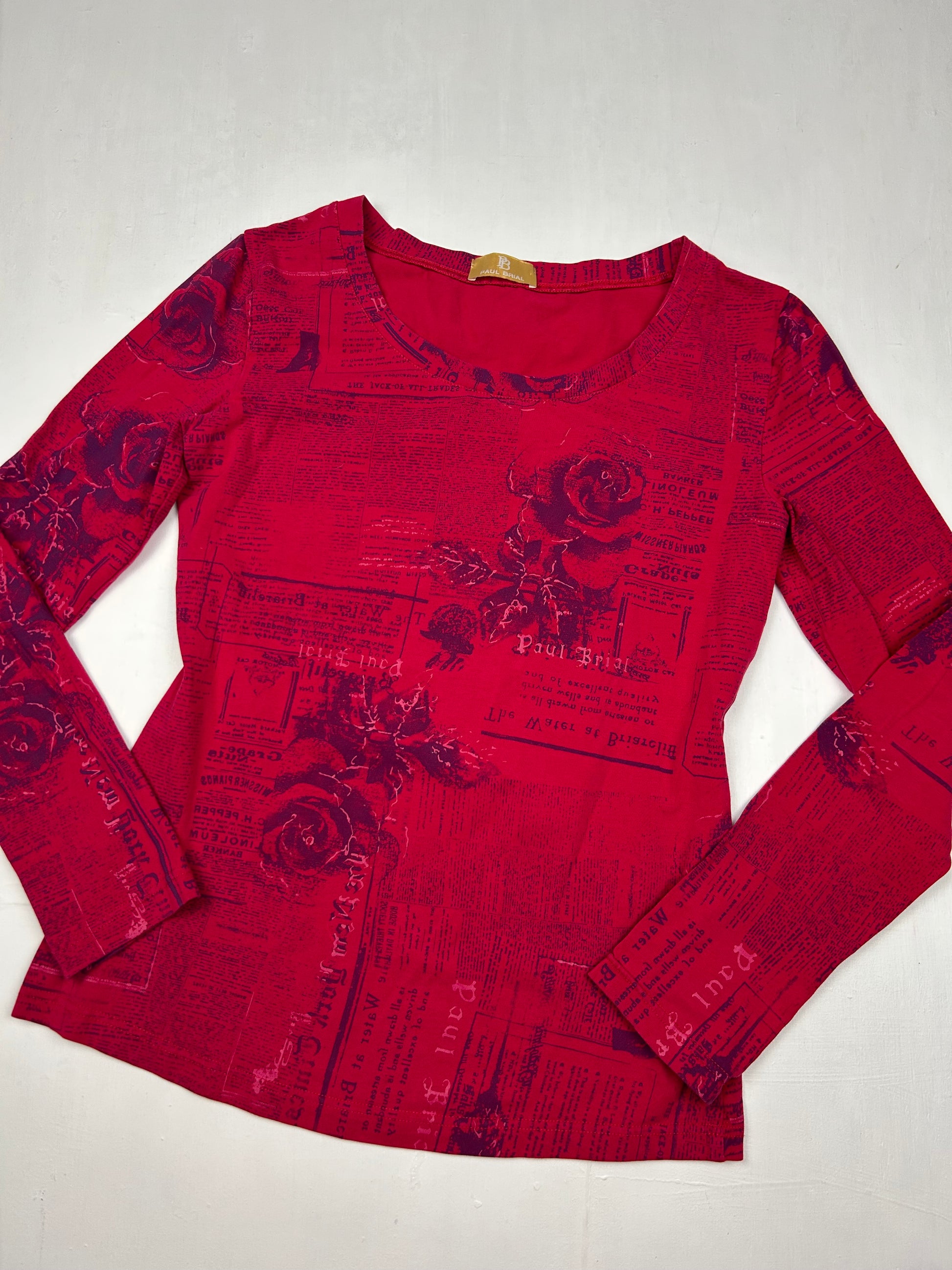 Red graphic print long sleeves top (L)