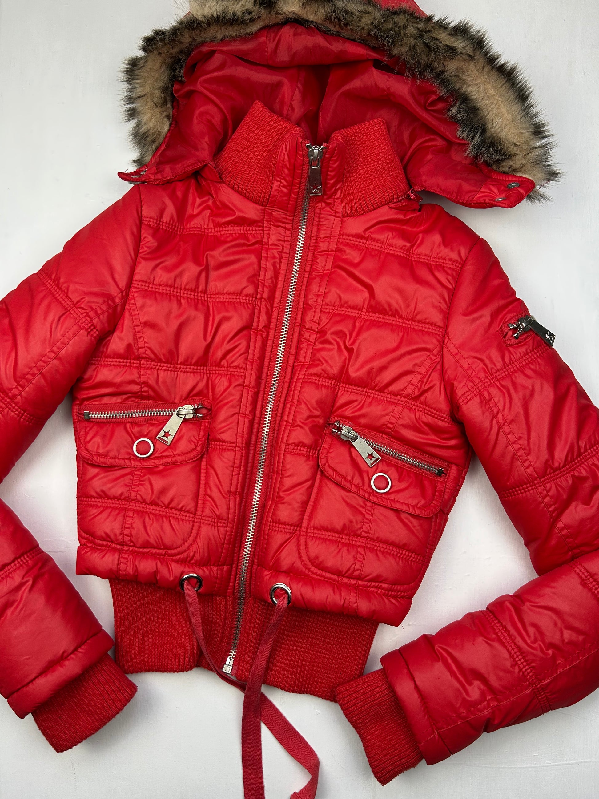 Red zip up puffer & faux fur jacket (S)