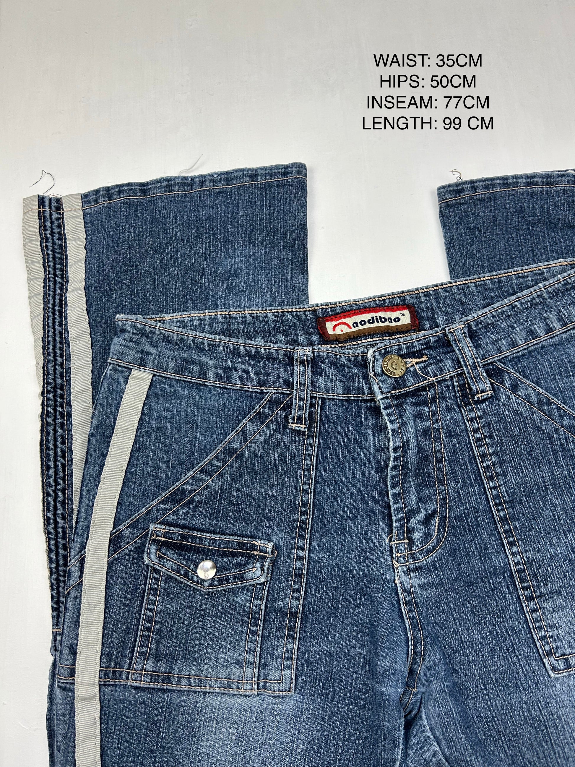 Blue denim low rise bootcut pants (S)