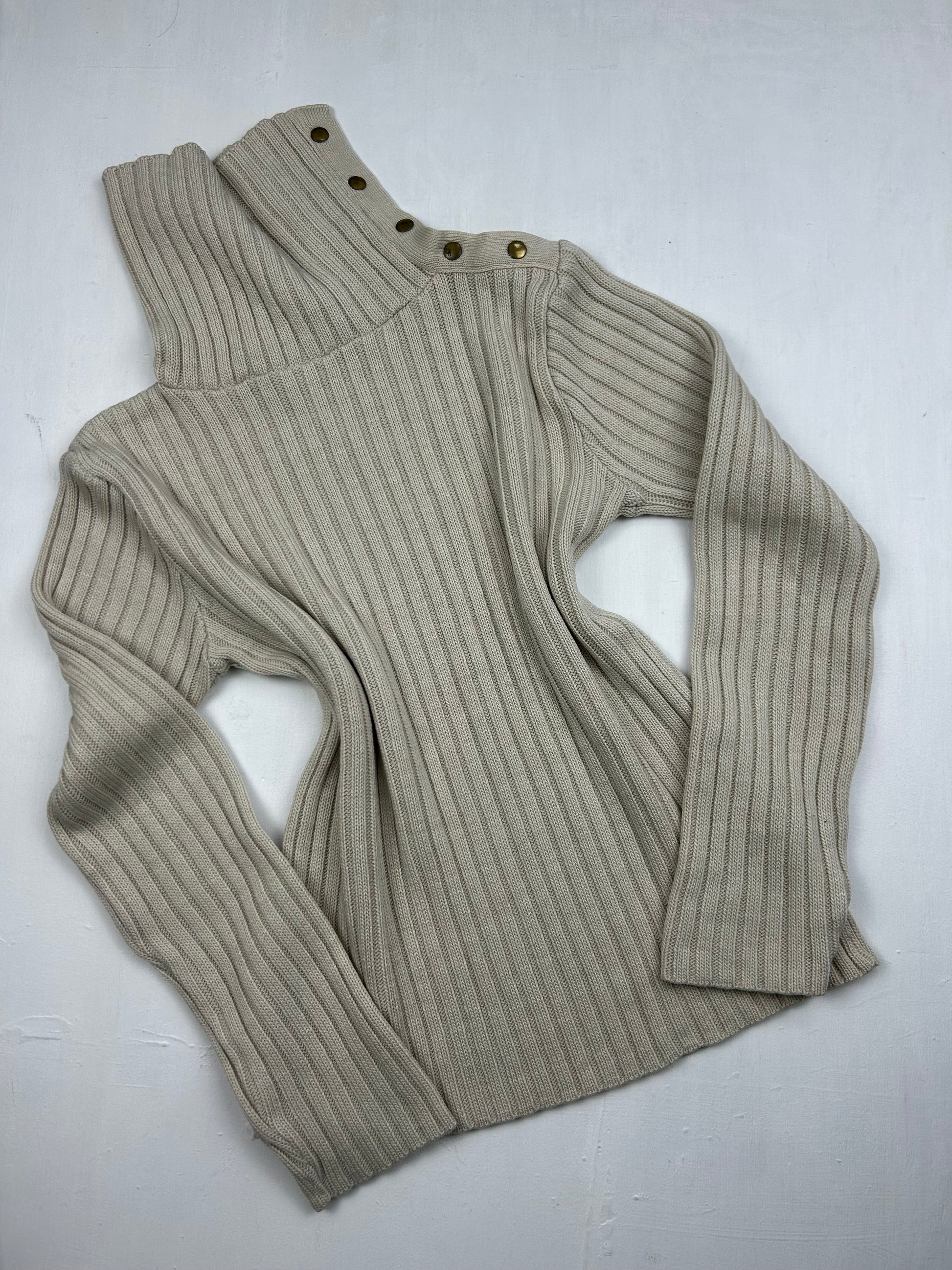 Beige turtleneck jumper (S/M)