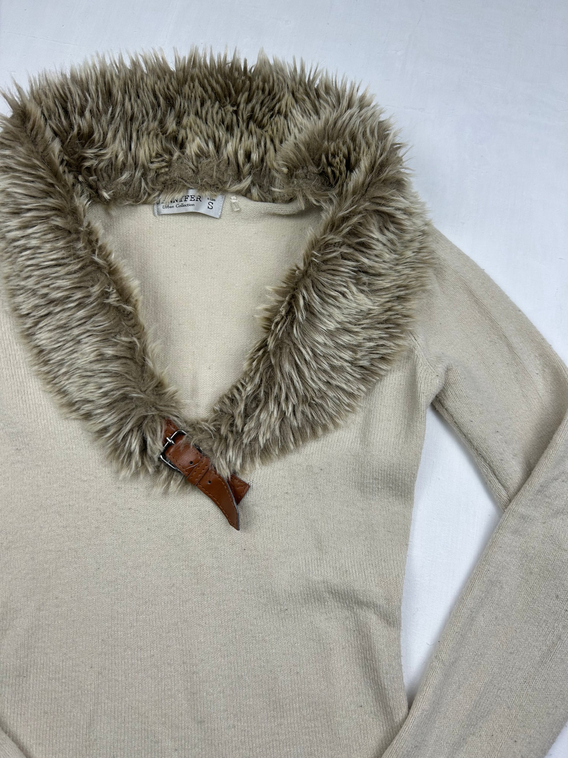 Beige faux fur neck jumper (S)