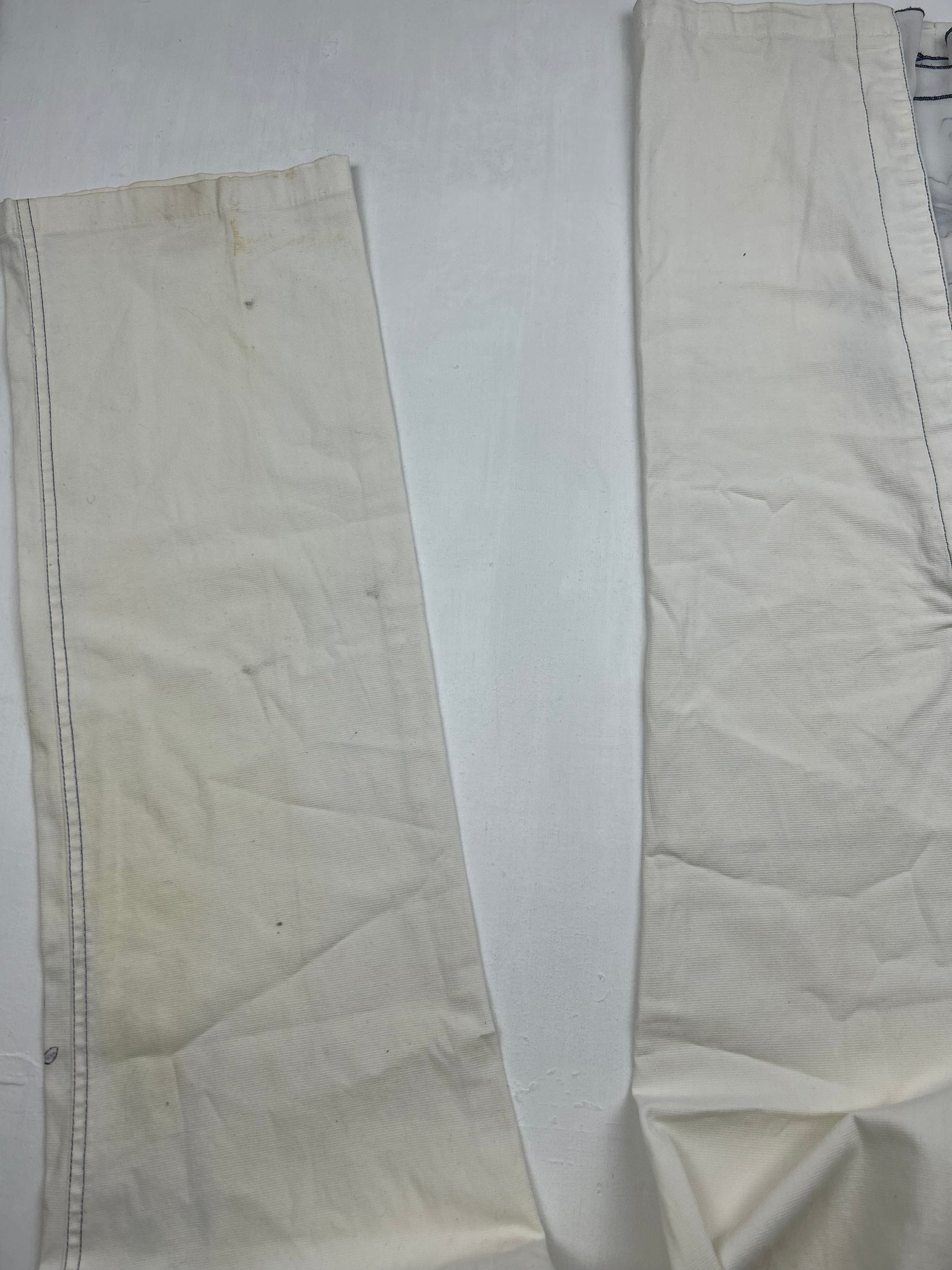 White lace up mid waist denim pants (M)