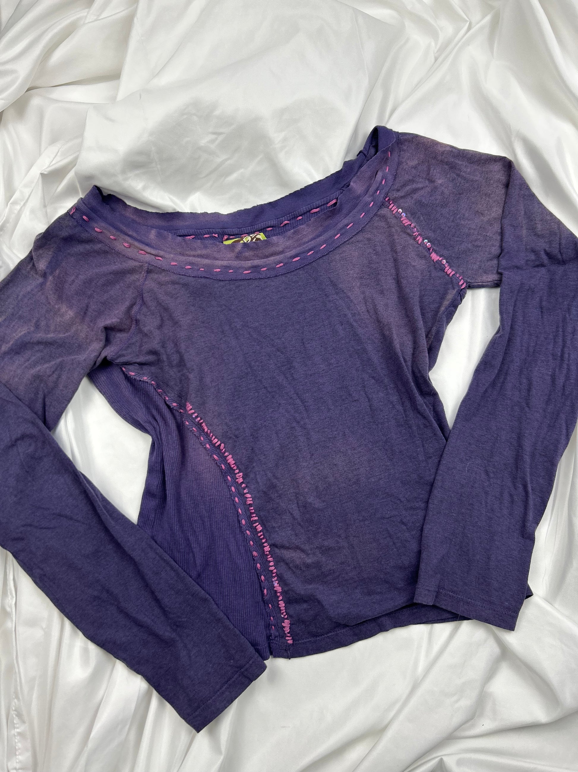 Purple long sleeves top (M)