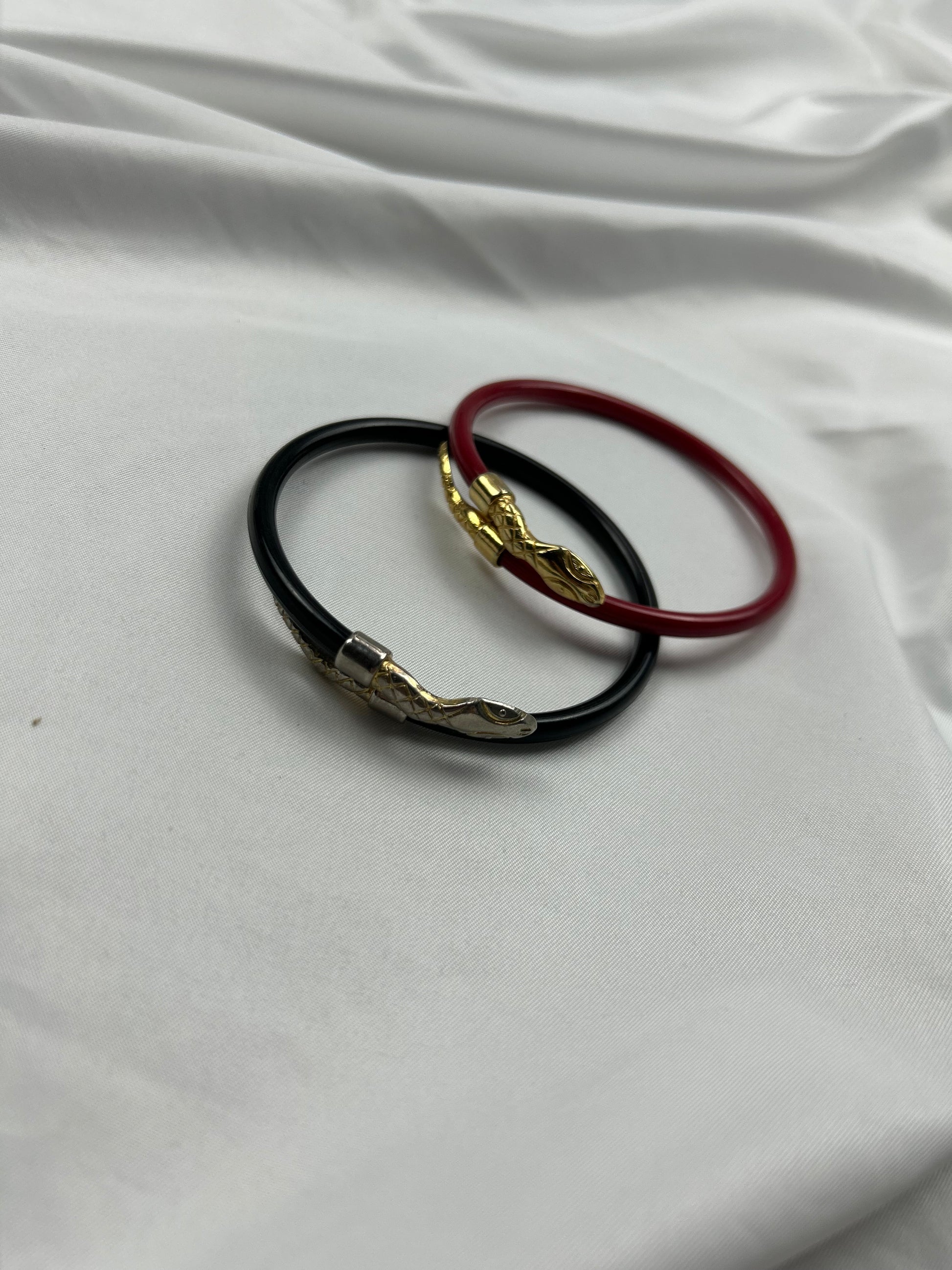 Set of 2 snake bracelets