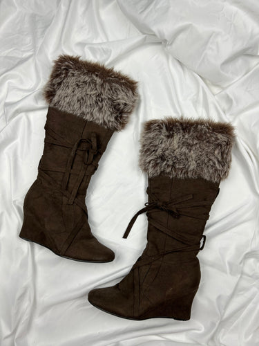 Brown  faux furs platforms knee high boots (37)