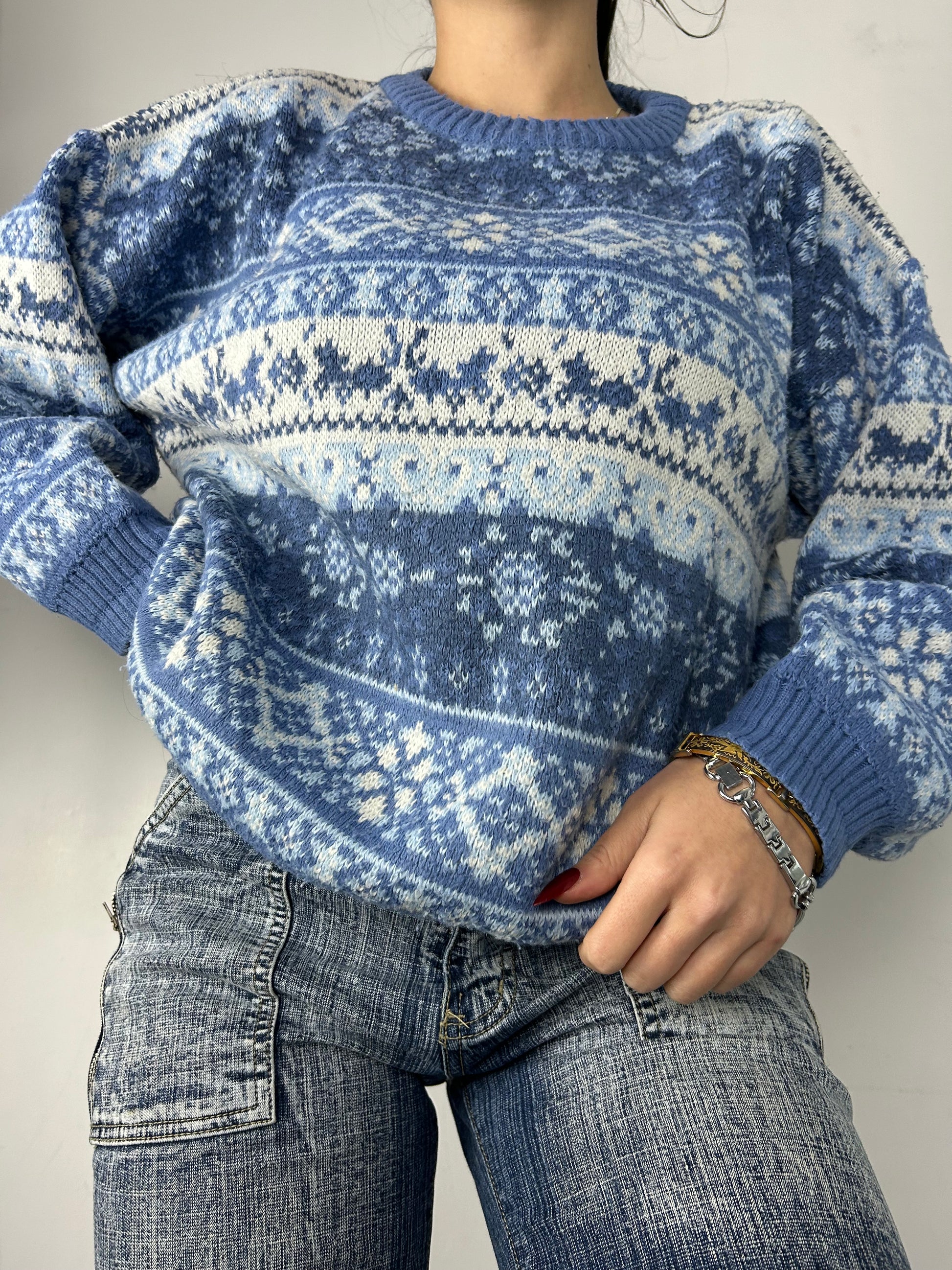 Blue round neck graphic print jumper (S/M)