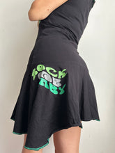 Load image into Gallery viewer, Black &amp; green Y2K vintage cotton mini pleated dress (S/M)