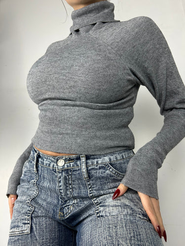 Grey turtleneck stretchy jumper (S/M)