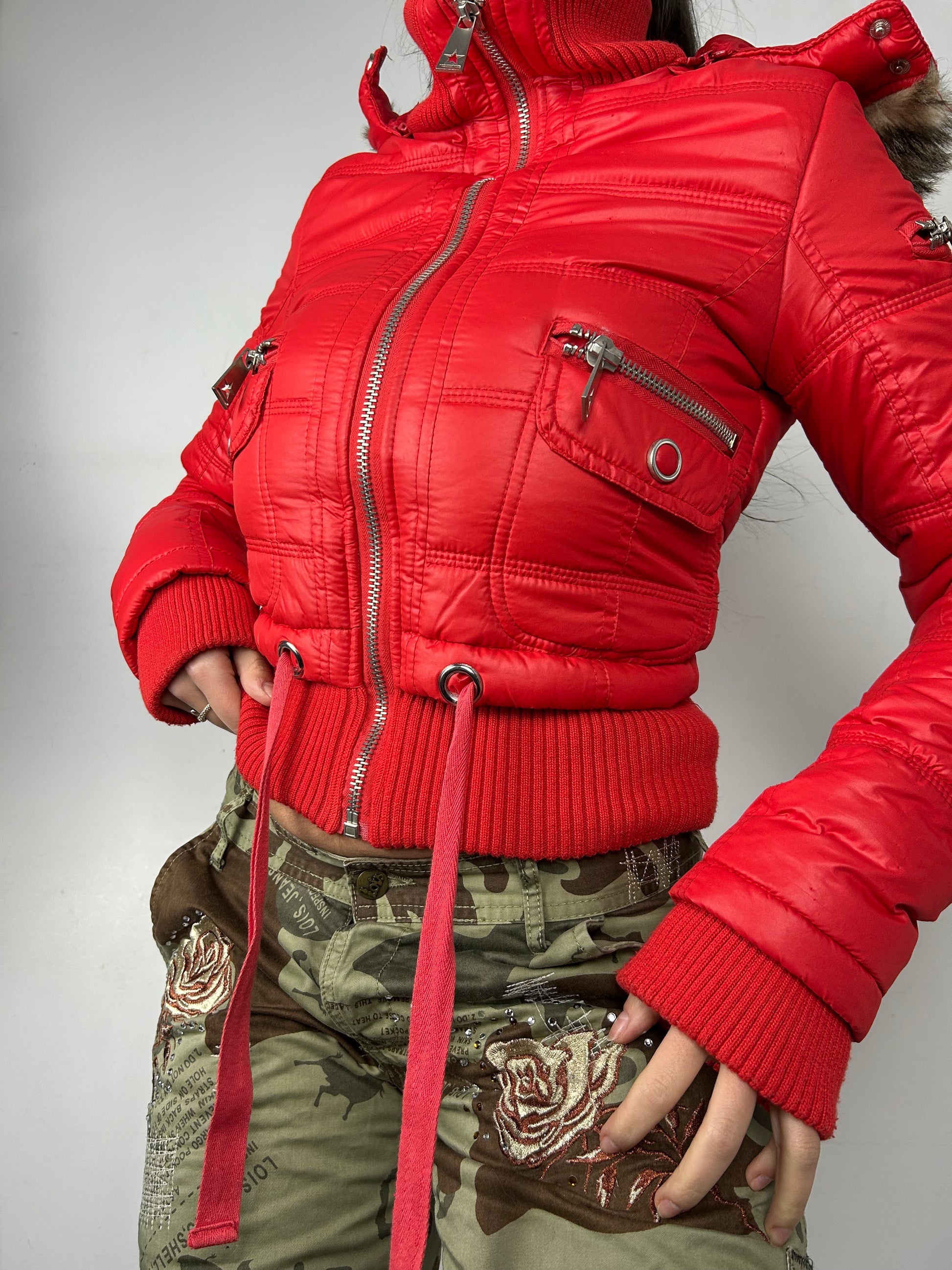 Red zip up puffer & faux fur jacket (S)