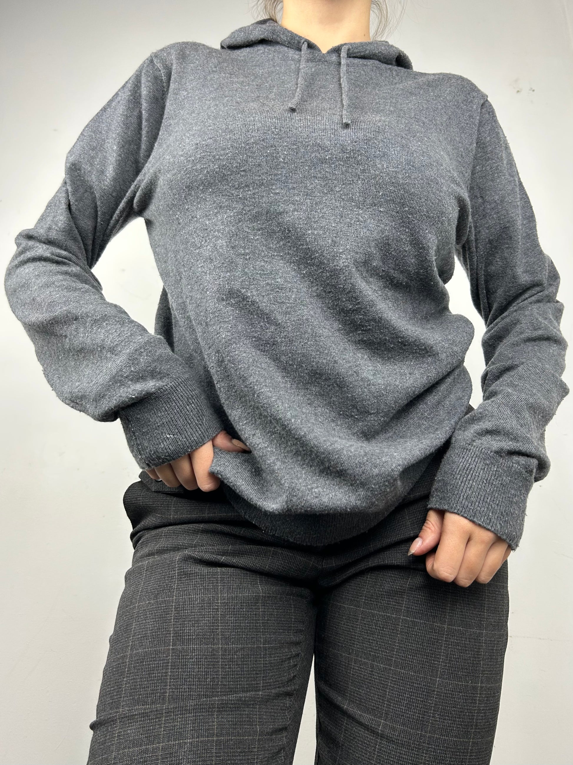 Grey cotton hoodie jumper (M/L)