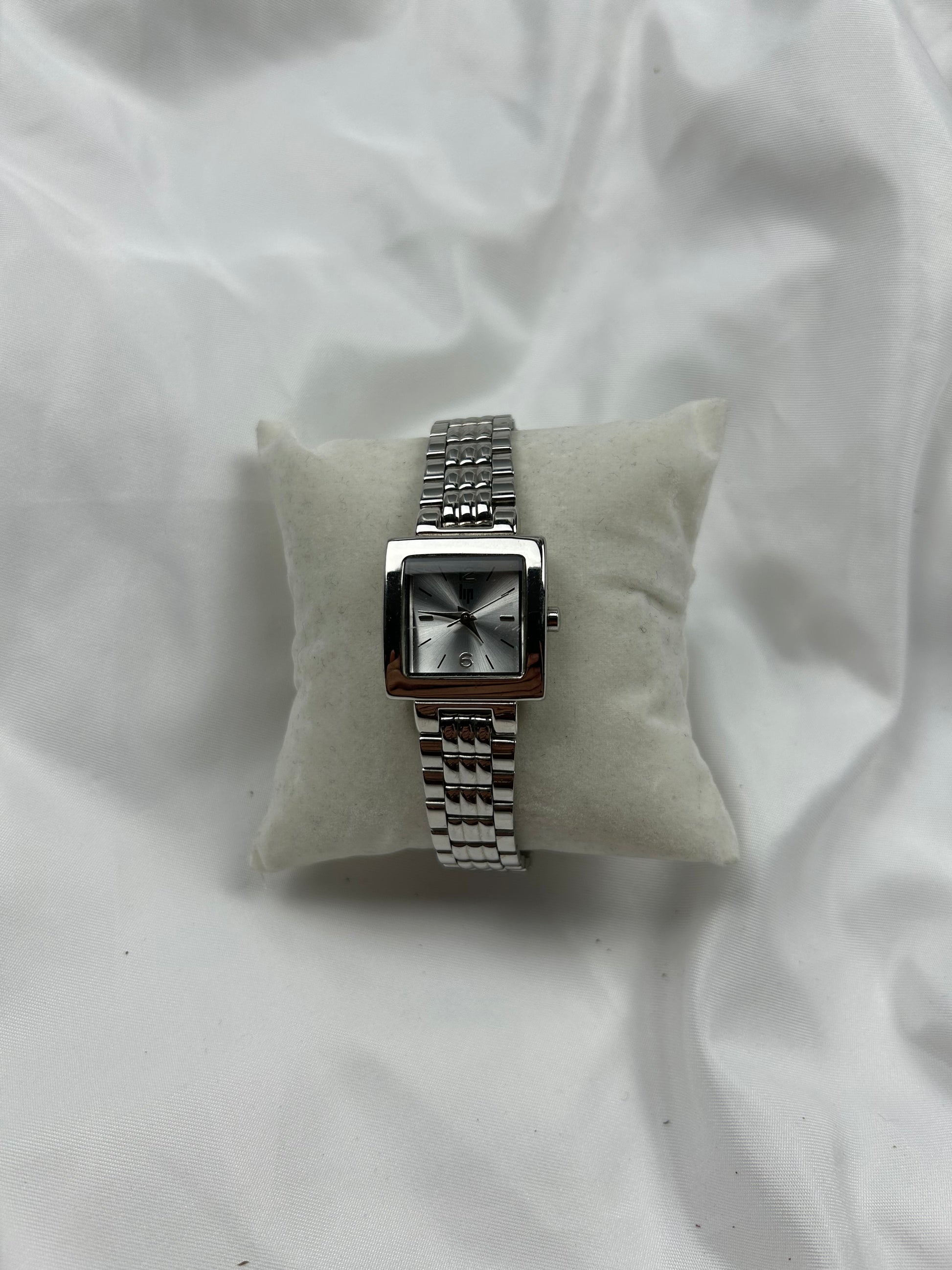 Vintage stainless steel silver bracelet watch jewelry