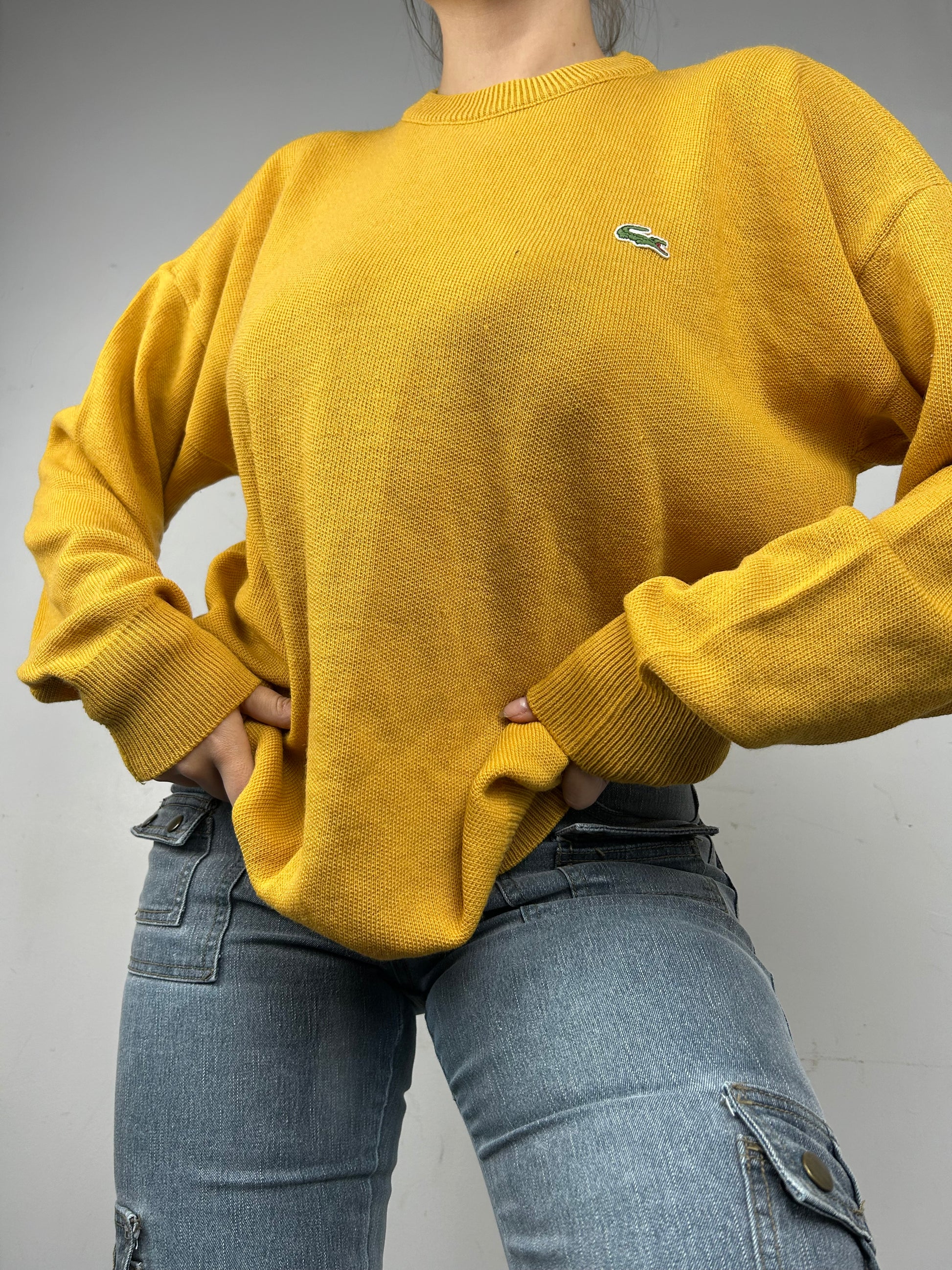 Yellow round neck 90s logo jumper (XL)