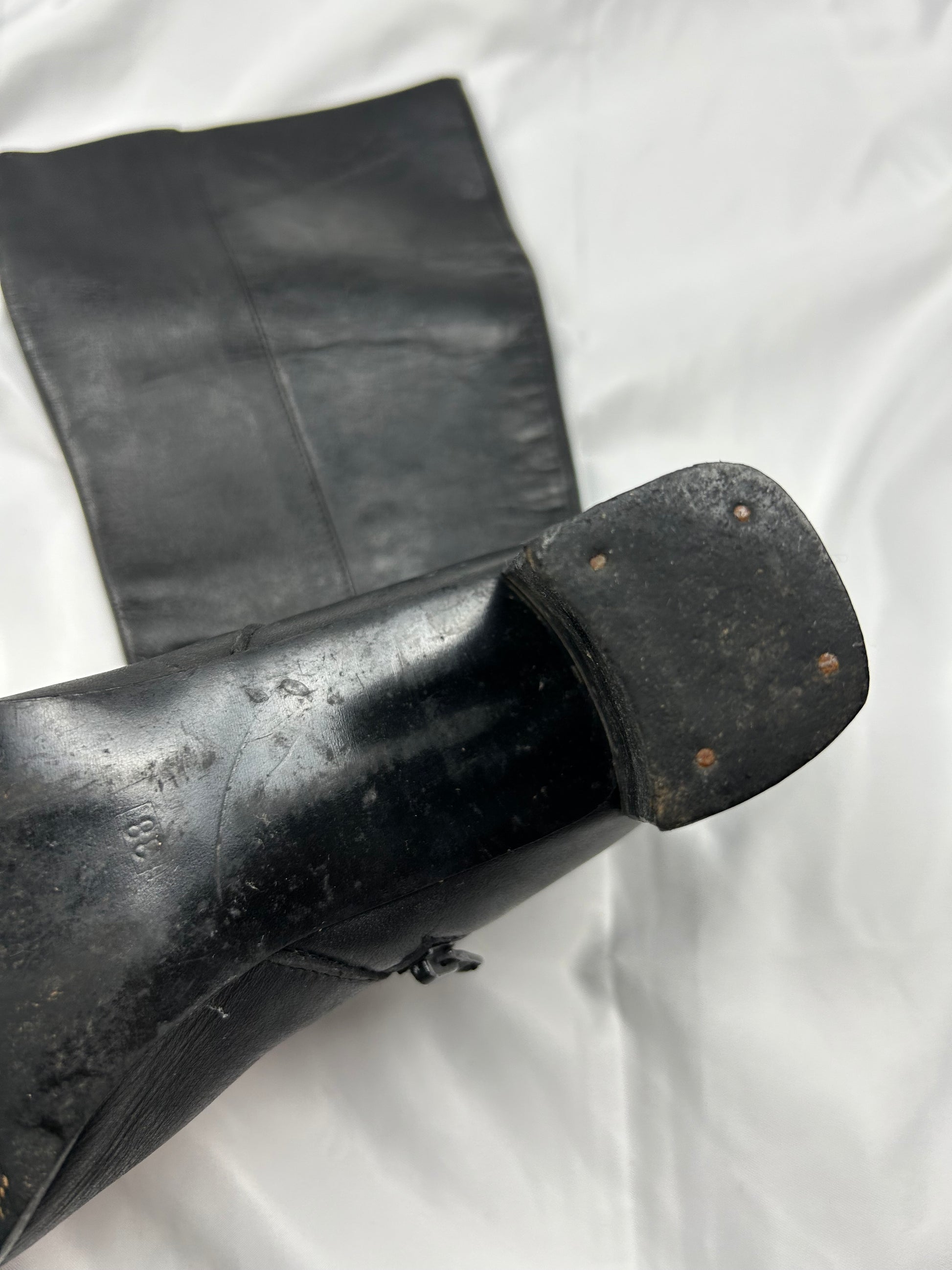 Black leather square heels boots (38)