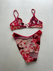 Red floral print belt y2k vintage high rise bikini set (M/L)