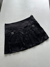 Load image into Gallery viewer, Black silk low rise mini pleated skirt 90s y2k vintage (M)