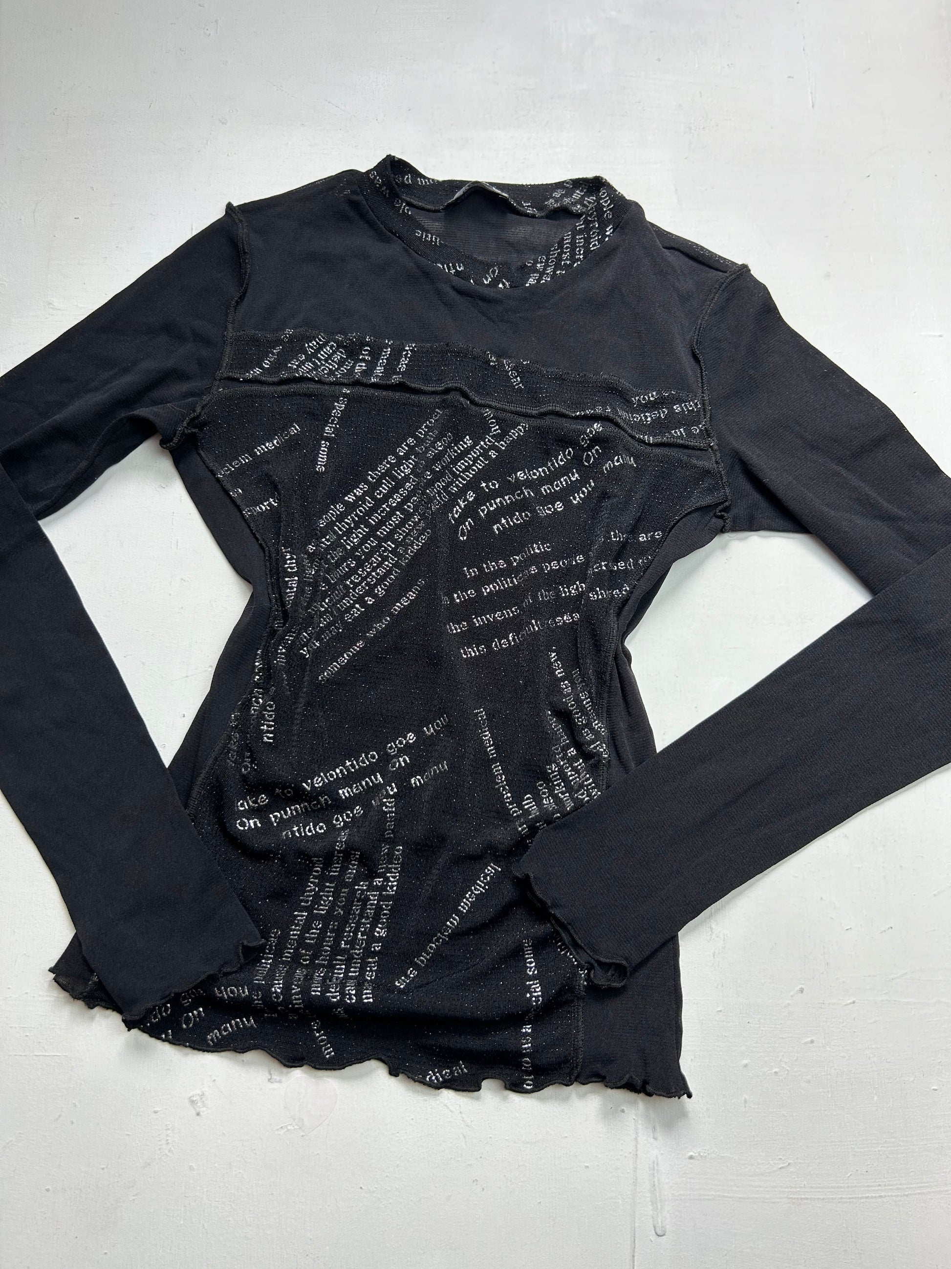 Black glitters mesh lined tight long sleeves top (S/M)