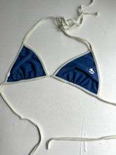 Load image into Gallery viewer, Blue reversible 2 in 1 adjustable y2k vintage bikini top (S/M)