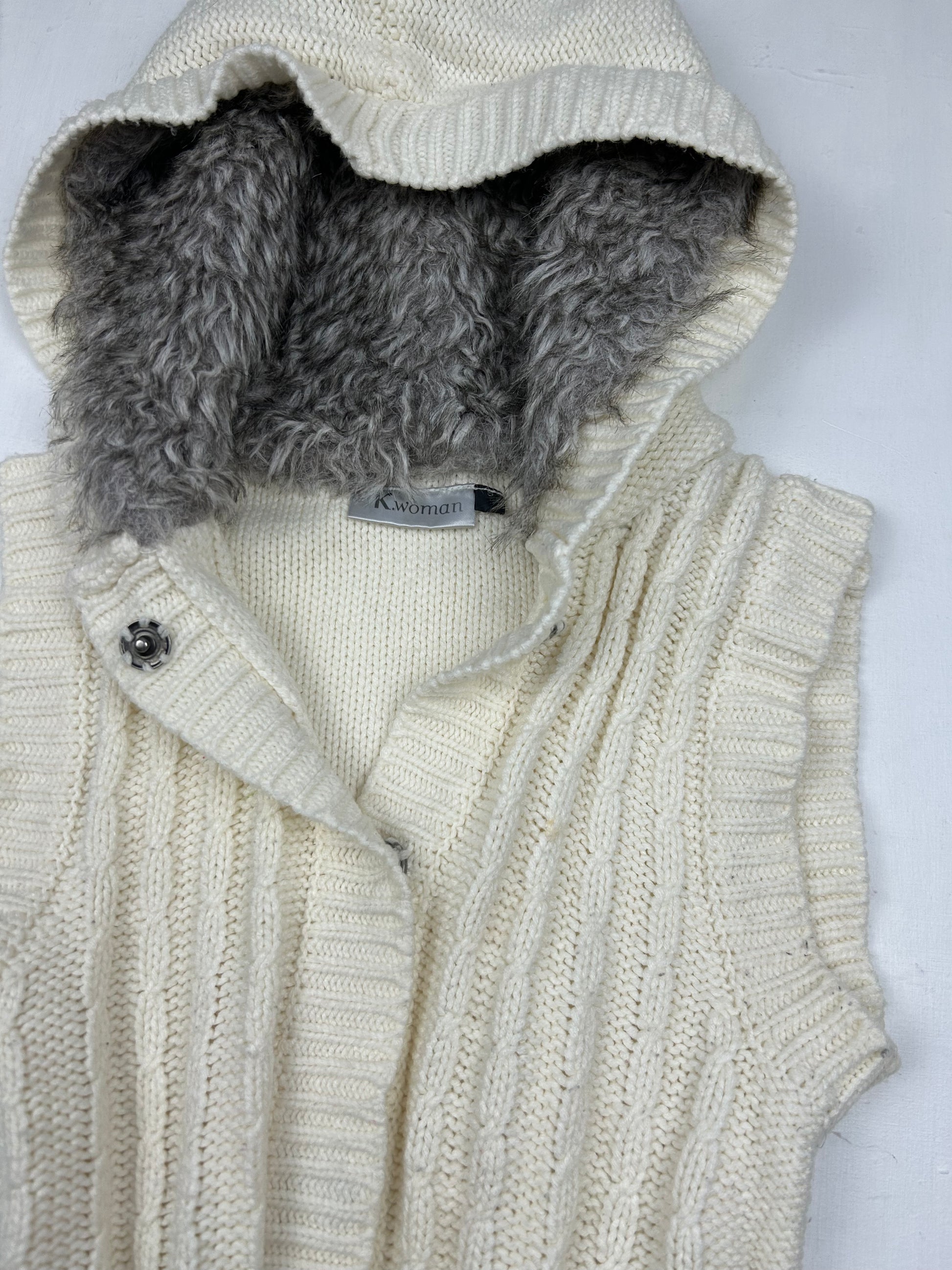 Cream faux fur sleeveless fleece jumper (S/M)