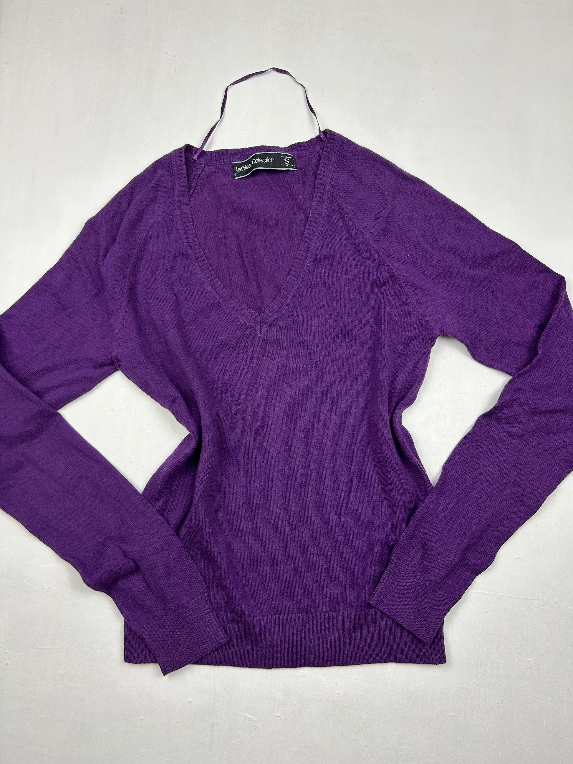 Purple V neck  jumper (S/M)